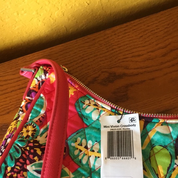 NWT crossbody Vera Bradley - Picture 5 of 15